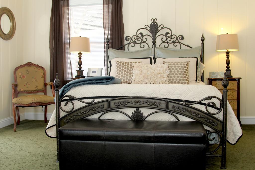 Monarch Cove Inn Capitola Bilik gambar