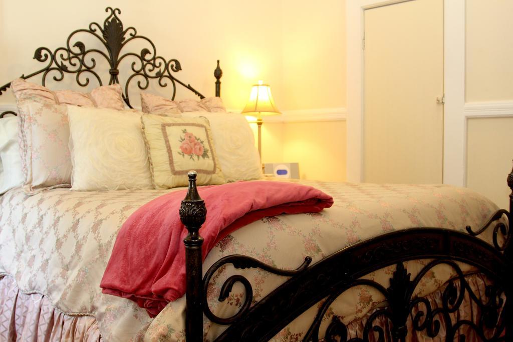 Monarch Cove Inn Capitola Bilik gambar